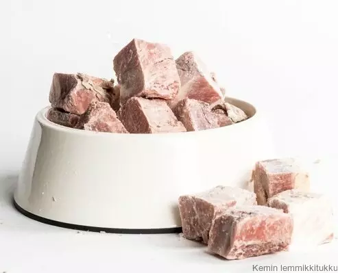 Possunlihakuutio, ennakkotilaus 4,8kg - Tessu raakaruoka - 37453 - 1