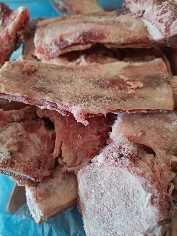Naudan kylkiluu 10kg, ennakkotilaus - Vom raakaruoka - 40545 - 1